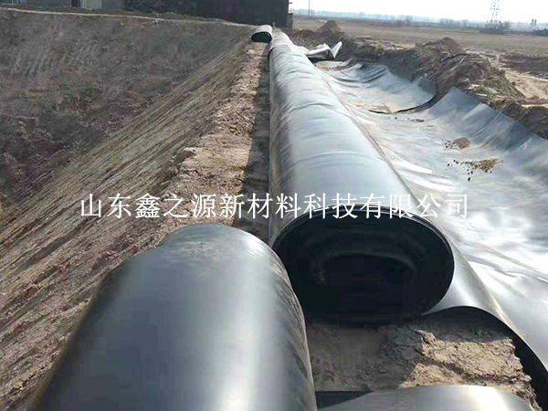 養(yǎng)殖防滲膜適應(yīng)環(huán)境能力強(qiáng)，可鋪設(shè)多種環(huán)境下