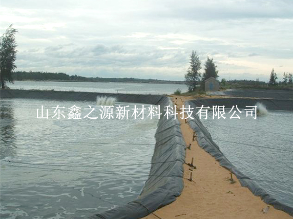 魚蝦養(yǎng)殖防滲膜鋪設(shè)過程中有哪些注意事項(xiàng)？