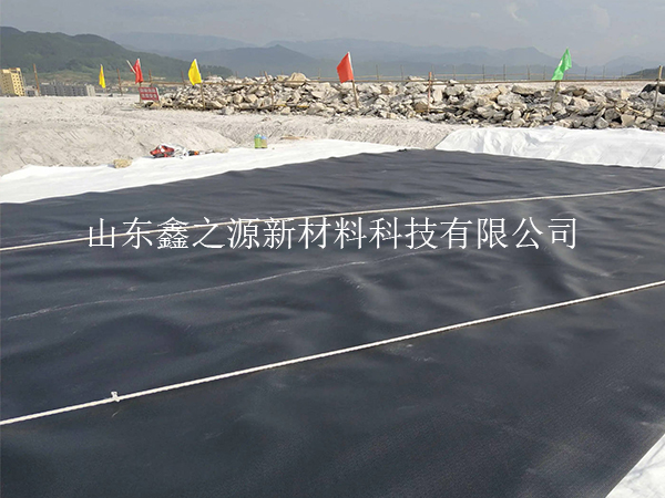沼氣池黑膜施工的具體要求：精細施工，確保高效運行