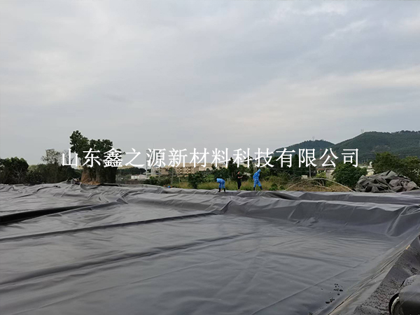 蓄水池防滲膜失效的幕后推手：深度解析防滲效果下降的核心誘因