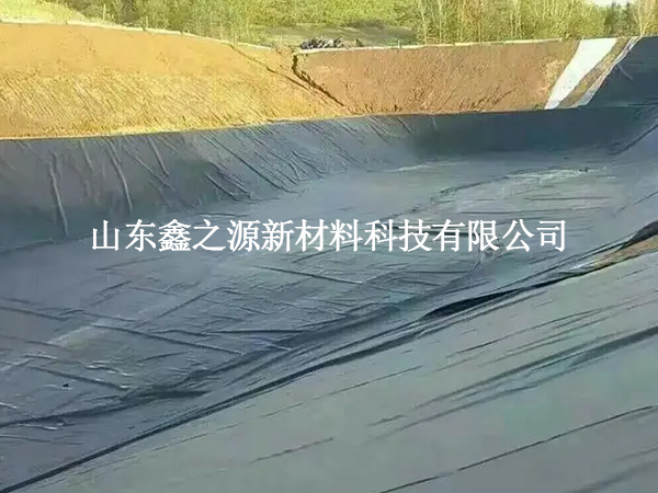 魚塘防滲膜的鋪設過程需要避免哪些問題？