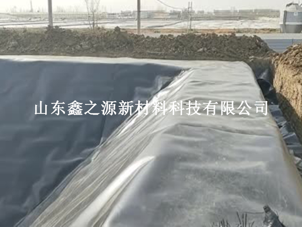 關于魚塘防滲膜接縫處理有哪些施工經(jīng)驗？