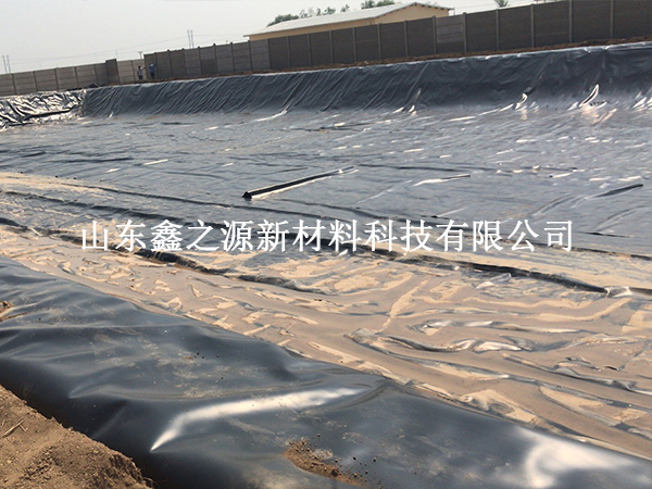 沼氣池建設：為何選擇黑色HDPE土工膜？