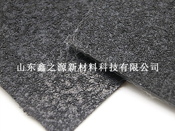 糙面土工膜在氧化塘防滲中的應(yīng)用技巧：創(chuàng)新策略，確保無漏