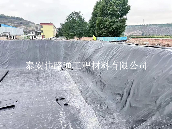 膨潤土防水毯搭接總出問題？規(guī)范施工步驟看這里