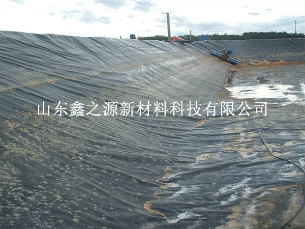 溫度“過山車”？魚塘防滲膜這樣護才耐用